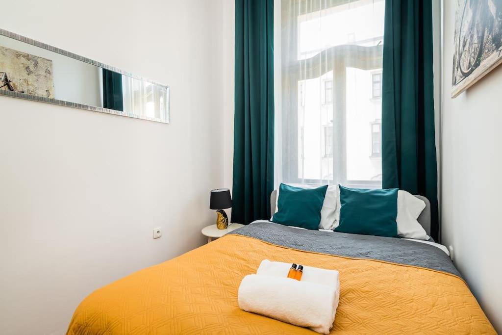 Royal City Apartment 40 M2 Krakow Bagian luar foto